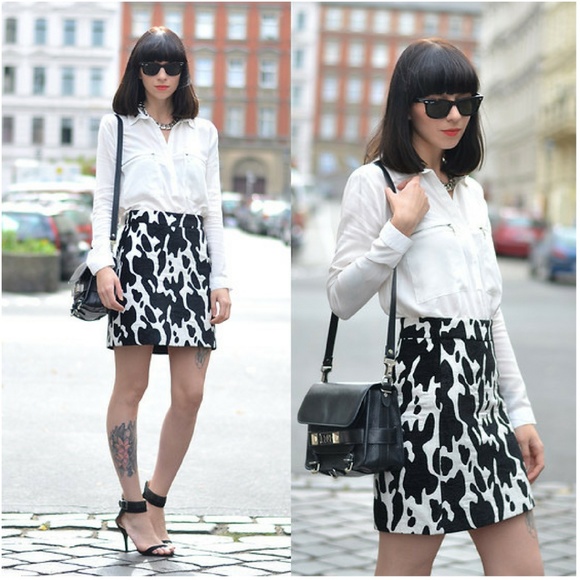 Zara Dresses & Skirts - Zara A-line mini cowhide print skirt heavy Sz S